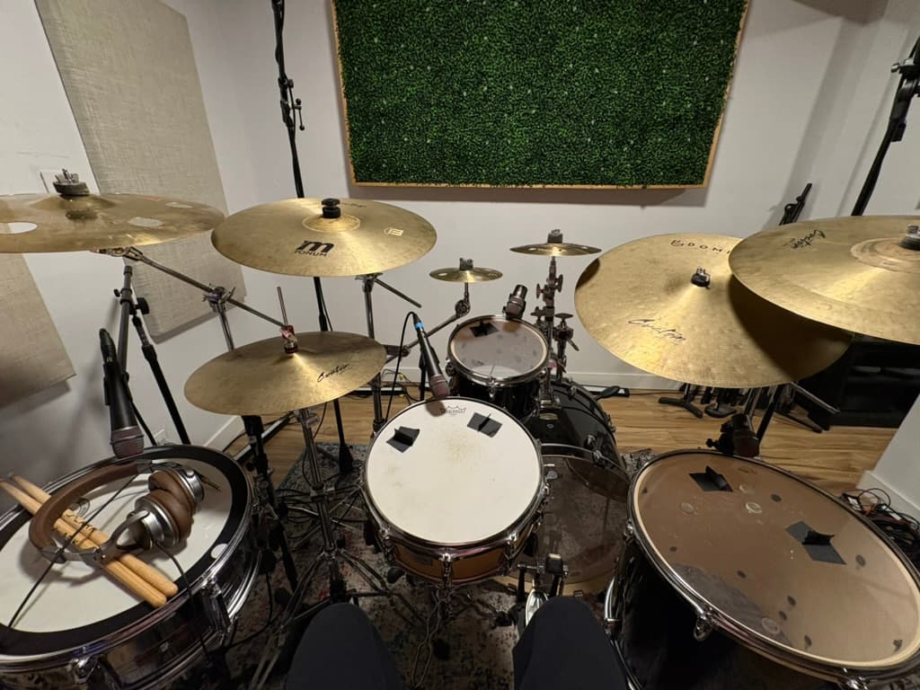 Studio β Moss Wall